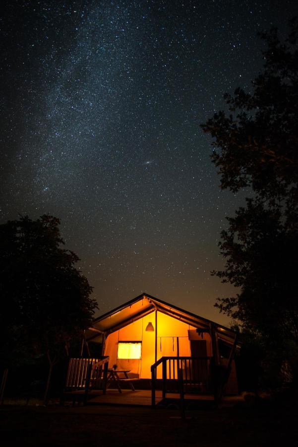 Veragua. Glamping Y Apartamentos Turisticos Вильянуэва-де-ла-Вера Экстерьер фото